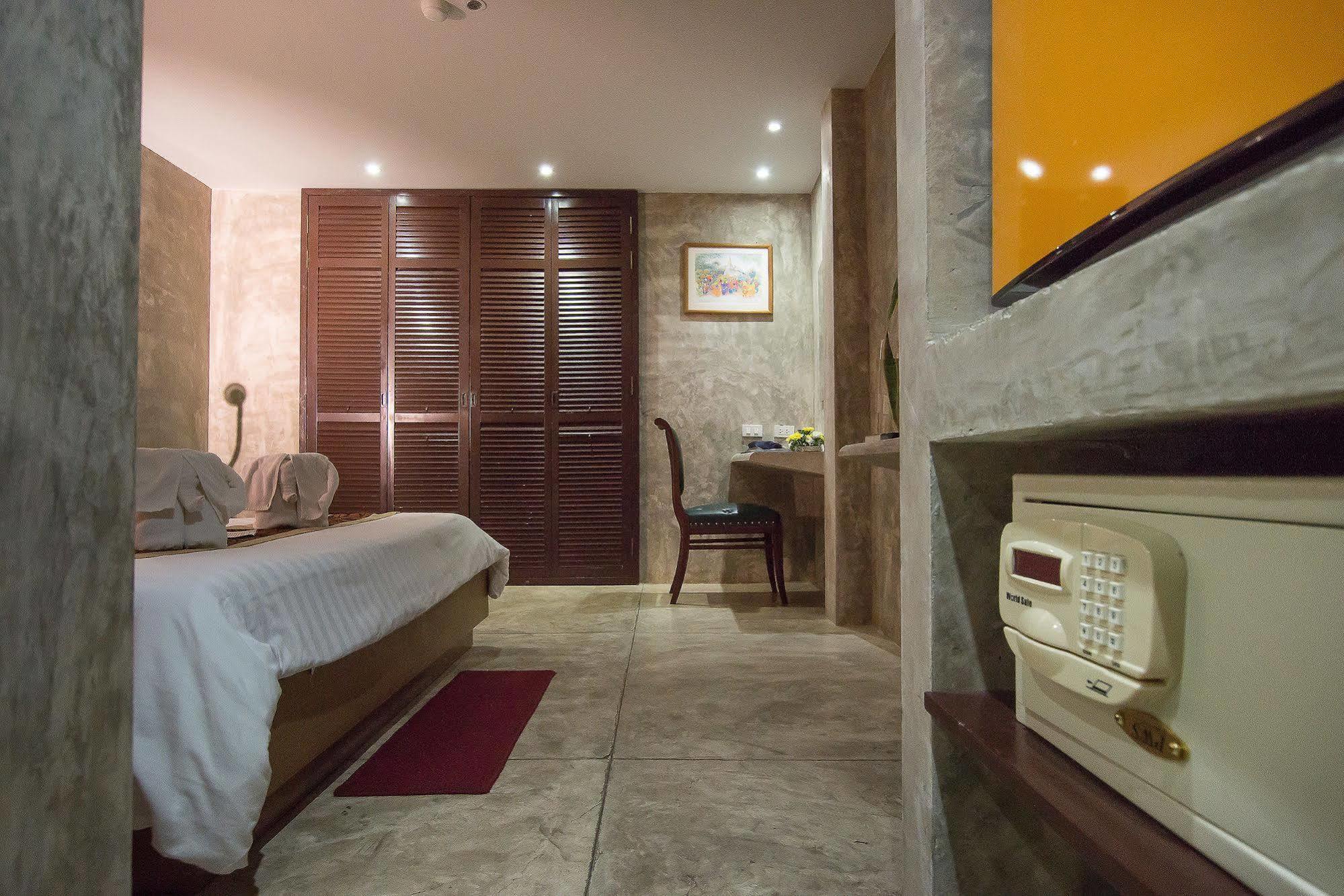 Buddy Boutique Inn Бангкок Экстерьер фото